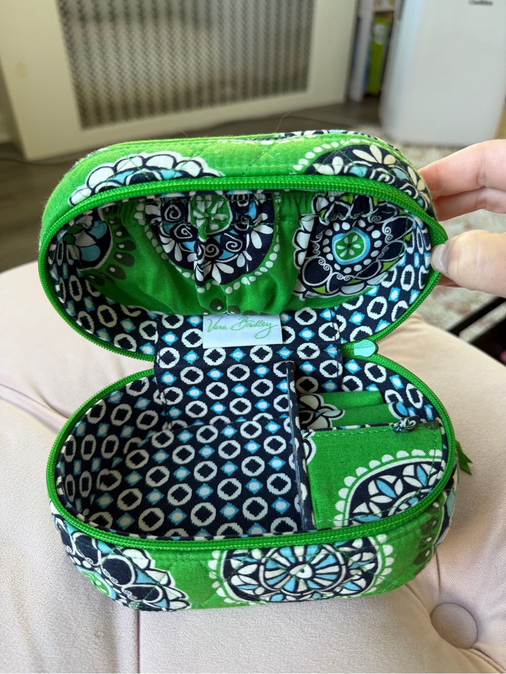 Vera Bradley Green Navy Floral Quilted Travel Jewelry Case